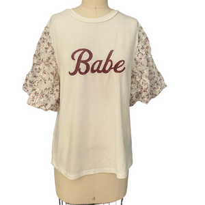 OnTwelfth Floral Puff Sleeves “Babe” Embroidery tee Size Large Cream
